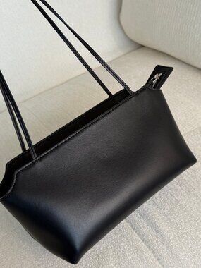 Terrasse To-Go Bag Black – The Row